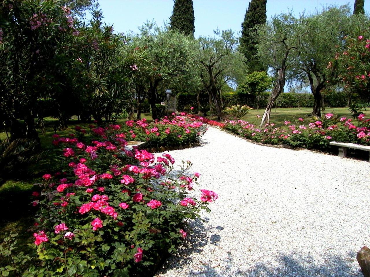 Villa Paradiso Sirmione Extérieur photo